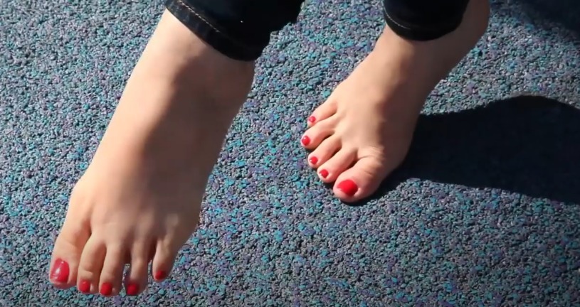 Rebecca Beradi Feet